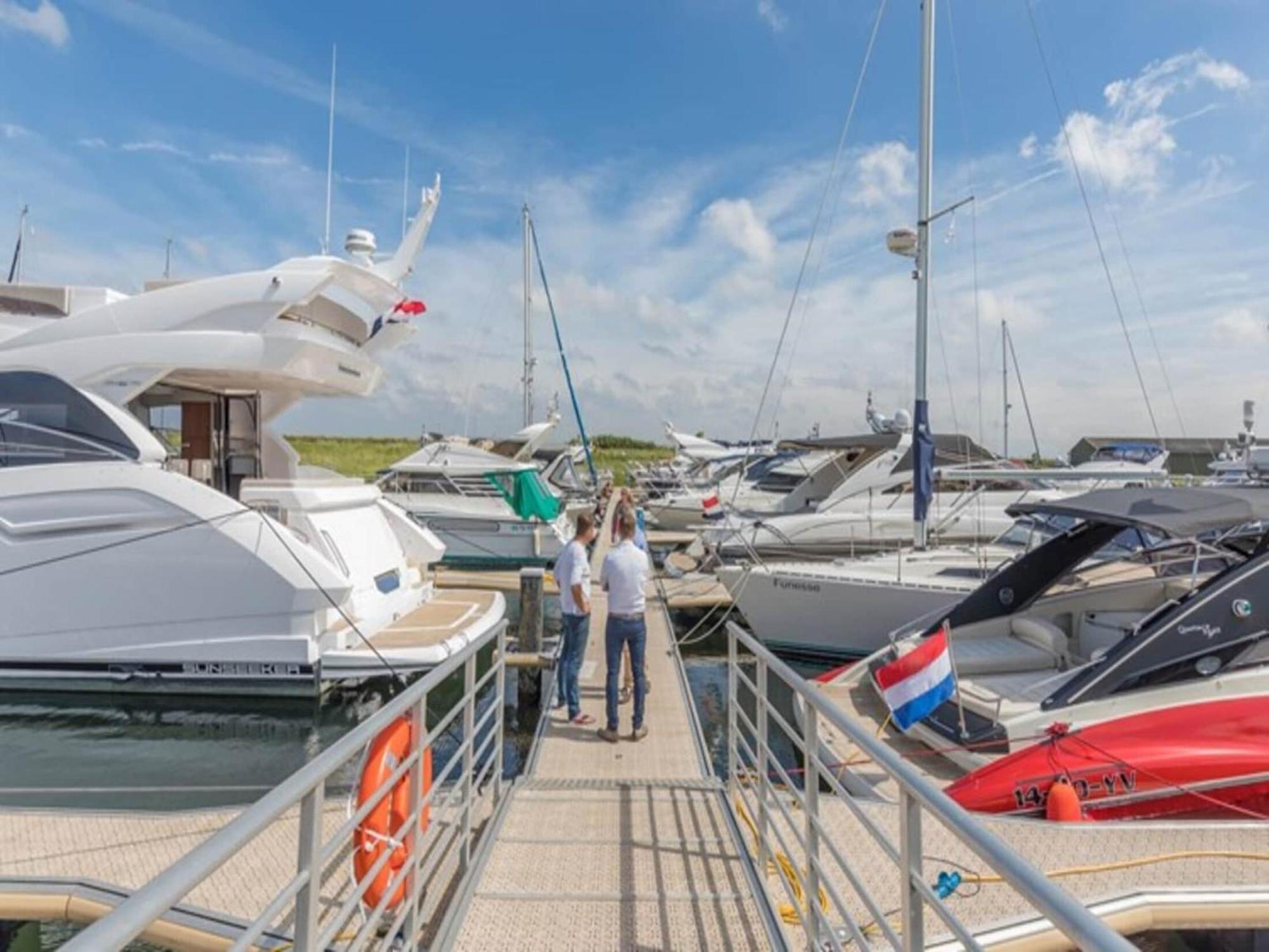 Luxury Apartment In R Sidence Marina Kamperland Pet Friendly エクステリア 写真