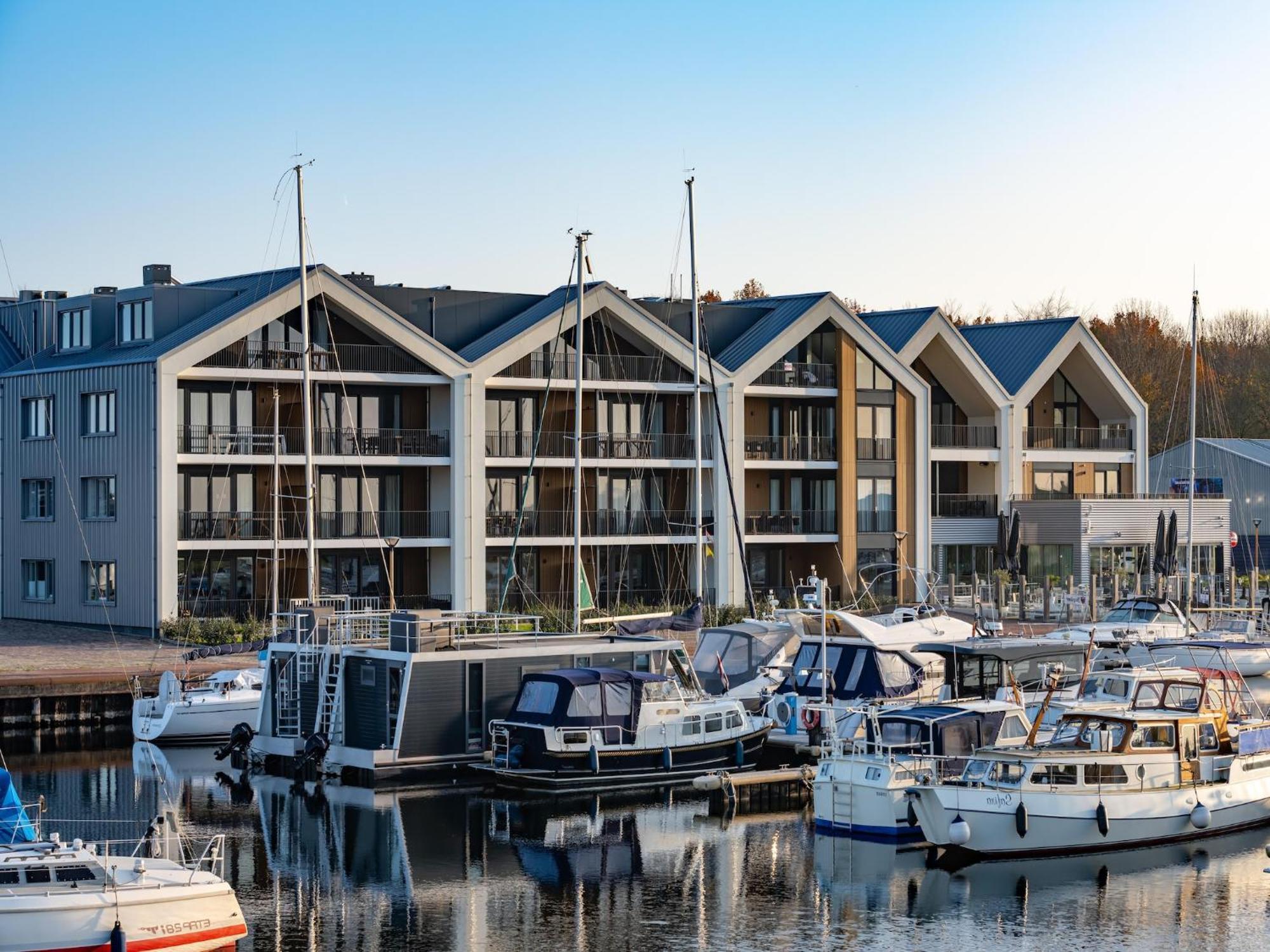 Luxury Apartment In R Sidence Marina Kamperland Pet Friendly エクステリア 写真